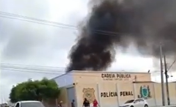 incêndio cadeia