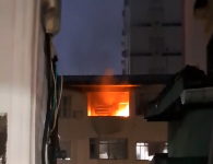Apartamento é atingindo por incêndio no bairro da Pompéia, em Santos