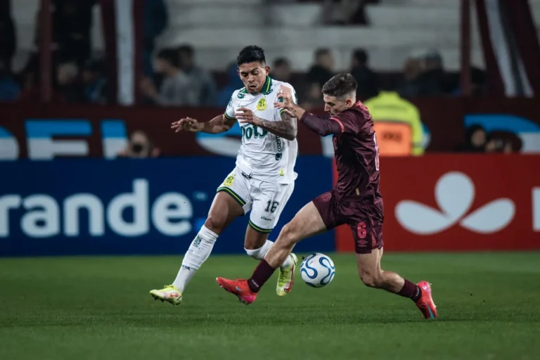 Mirassol perde para o Lanús por 1 a 0, mas avança às oitavas de final da Libertadores