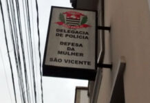 Homem é preso após esfaquear ex-companheira na porta de escola na Área Continental de São Vicente