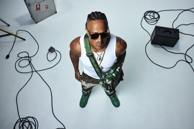 Pela primeira vez na Casa Natura Musical, Mano Brown chega com a turnê MB10