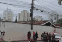 Motociclista morre após colidir veículo contra poste em Guarujá; vítima não possuia CNH