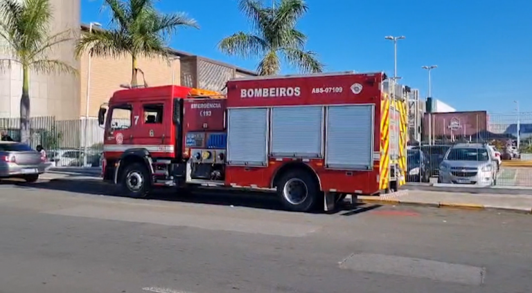 ACIDENTE: Botijão explode em restaurante de shopping em Campinas