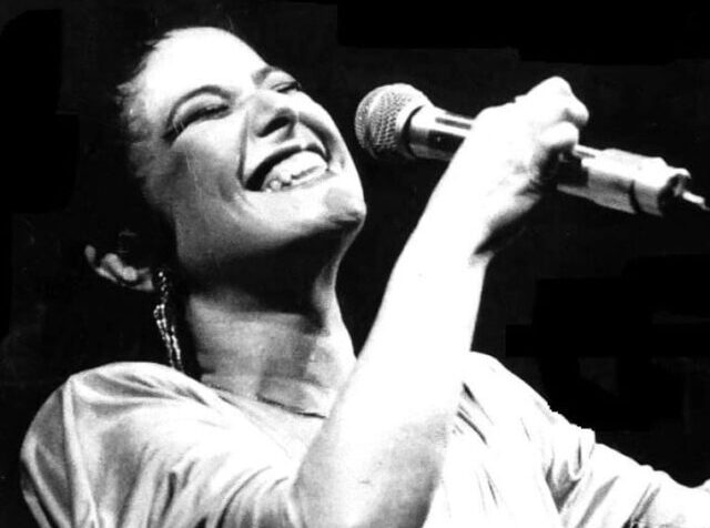Single inédito de Elis Regina com participação do percussionista Paulinho da Costa chega ao digital