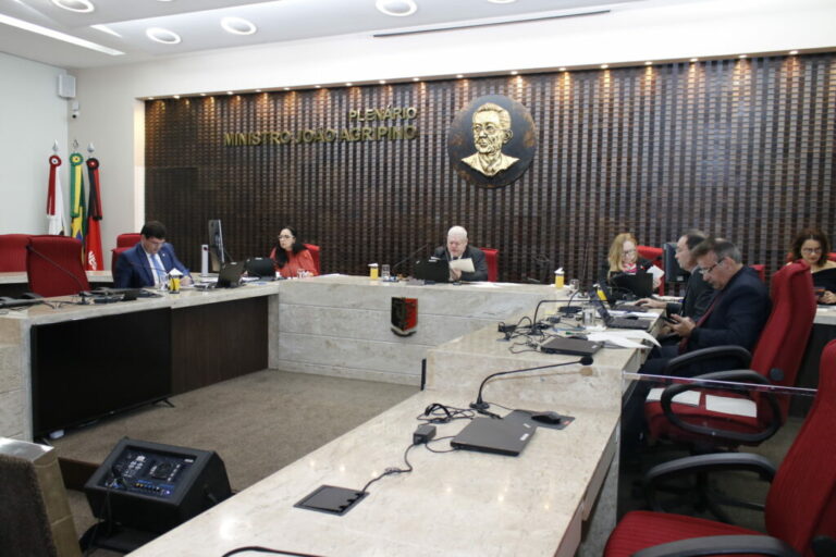 Ex-prefeito paraibano terá que devolver mais de R$ 400 mil por gastos na compra de combustíveis