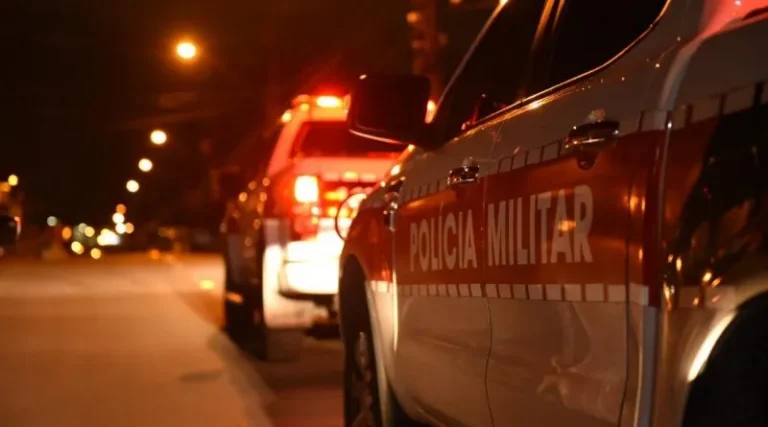 Polícia prende dupla suspeita de cometer assaltos em João Pessoa