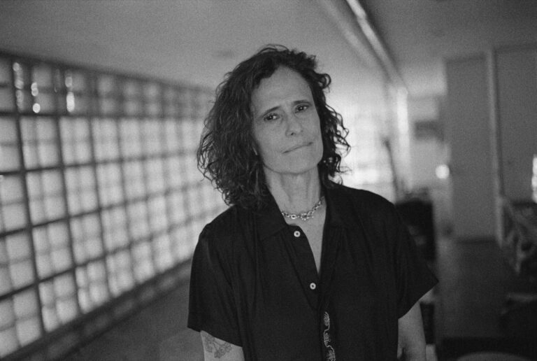 Zélia Duncan lança disco de inéditas