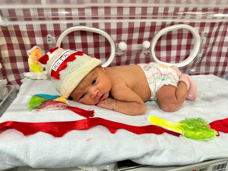 Em clima de São João, hospital realiza ação temática com bebês na Paraíba