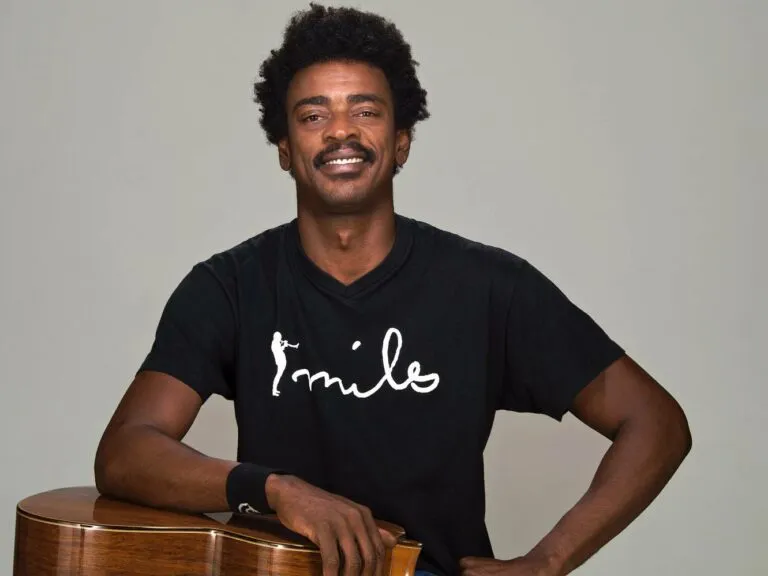 10 músicas de Seu Jorge para se emocionar