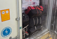 Cerca de 108 kg de cocaína são encontrados dentro de mochilas esportivas em navio no Porto de Santos