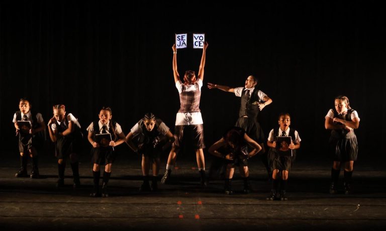 Escola de dança do Guarujá conquista primeiro lugar no Fidifest