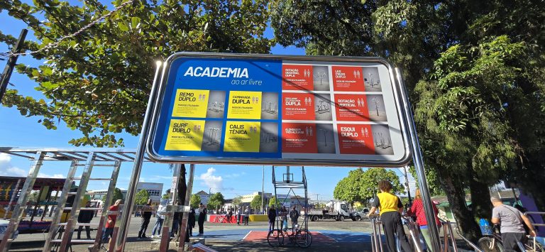 Guarujá inaugura academia ao ar livre na Praça 14 Bis