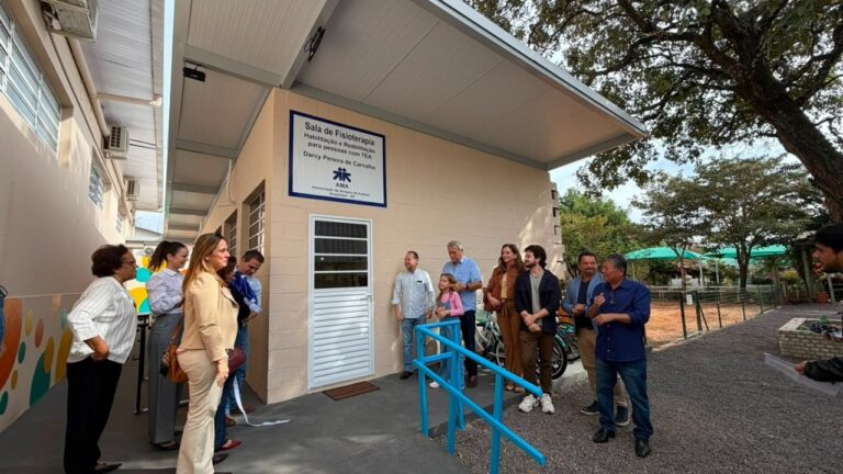 Associação inaugura sala de fisioterapia para pessoas com autismo