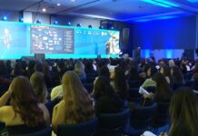 Biomedicina in Santos discutiu as inovações da profissão