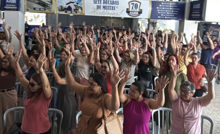 Servidores em greve realizam assembleia nesta segunda (8) para definir próximos passos da mobilização em Campina Grande