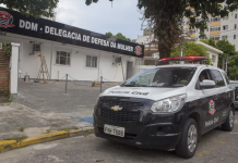 Mulher escapa de casa após ser agredida e mantida em cárcere privado pelo companheiro em Guarujá