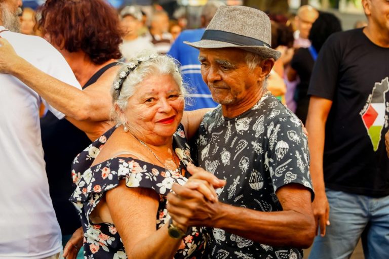 Forró Caçuá é atração do Sabadinho Bom neste sábado (21) na Praça Rio Branco