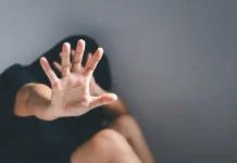 Governo inclui estupro virtual no Ligue 180 após alta nos casos de violência na internet
