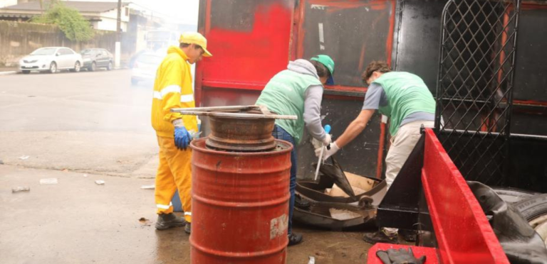 Santos faz mutirão de combate ao Aedes aegypti na Zona Noroeste