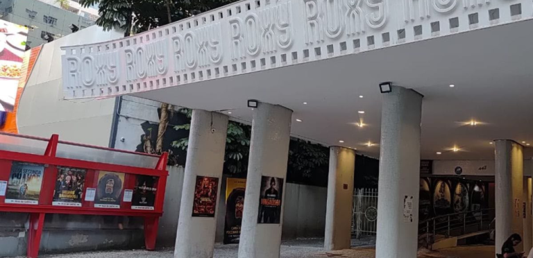 Cine Roxy transmite Brasil x Escócia em Santos e São Vicente