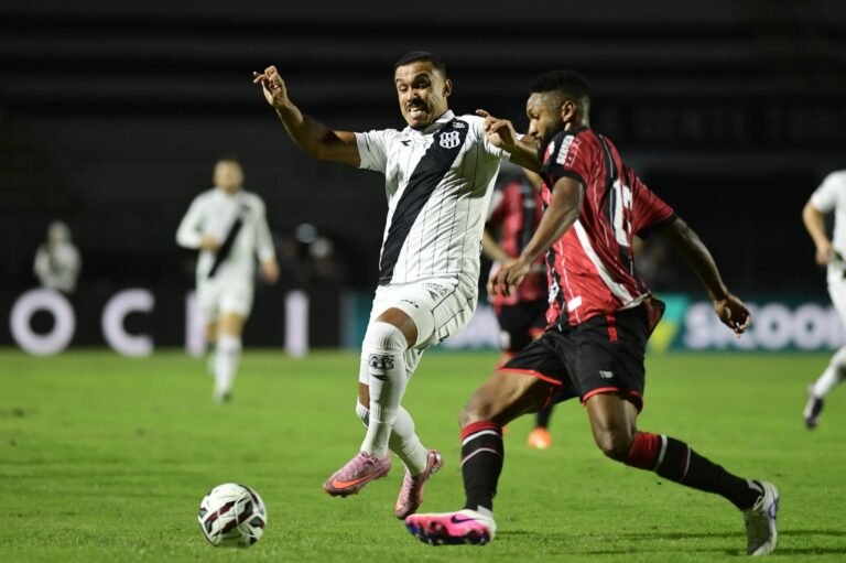 Protestos contra a diretoria e polêmicas de arbitragem: Ponte empata com Botafogo-SP em casa