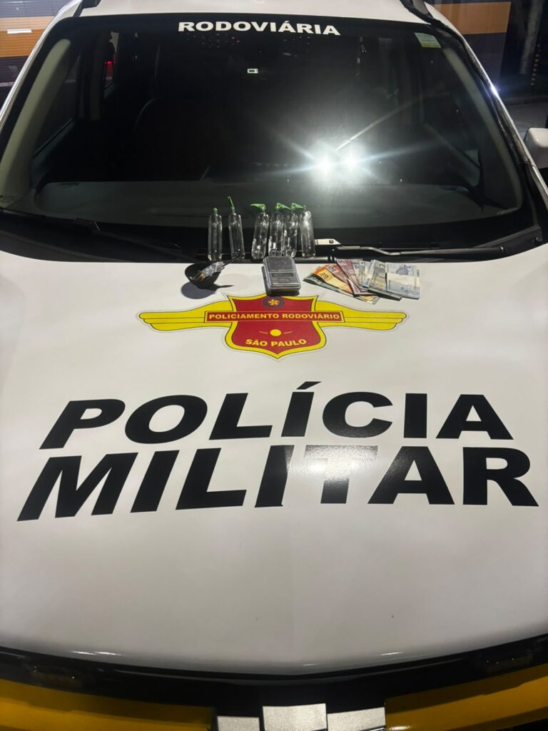 Quatro pessoas são detidas por posse de droga em Praia Grande
