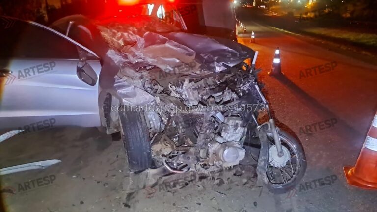 Motociclista é arremessado e morre em acidente na Santos Dumont