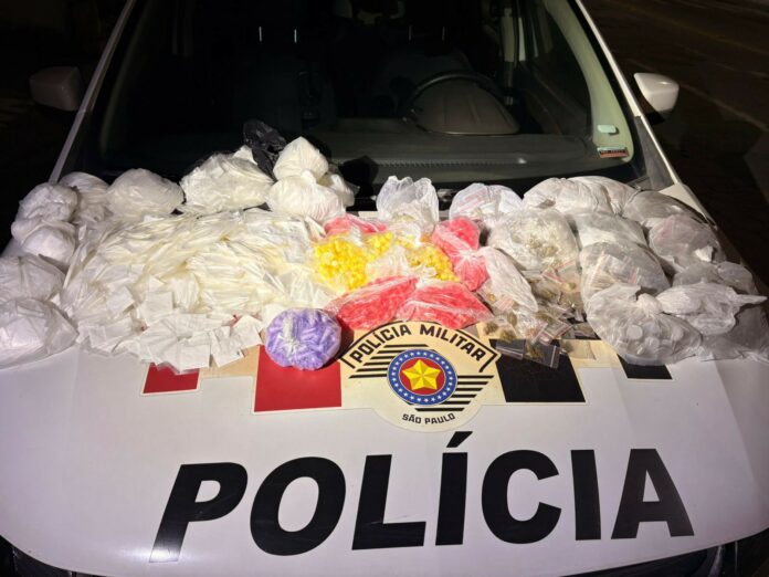 Mulher é presa com mais de 5 kg de drogas e polícia pede prisão preventiva em Guaratinguetá