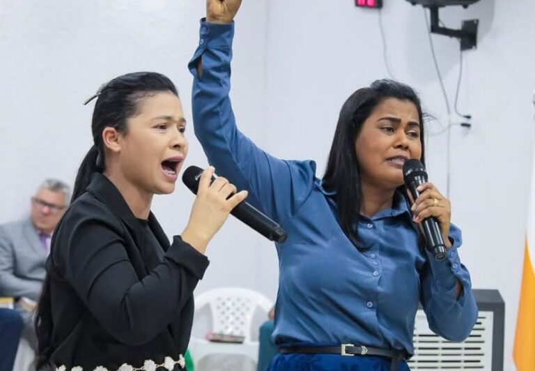 Quem era Ana Clézia, cantora gospel que morreu aos 38 anos