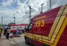 Duas mulheres ficam feridas após colisão entre motos em Caraguatatuba