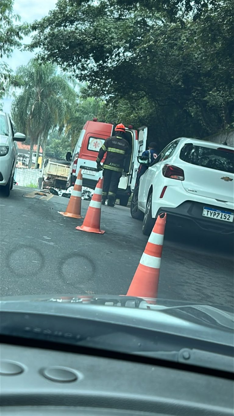 Motociclista morre após acidente com caminhão em São José dos Campos