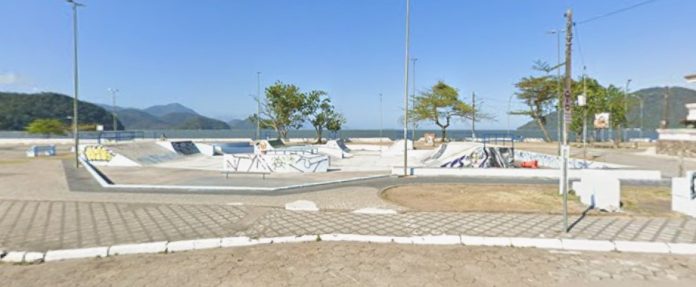 Homem é morto a facadas após discussão em pista de skate de Ubatuba Homem é morto a facadas após discussão em pista de skate de Ubatuba