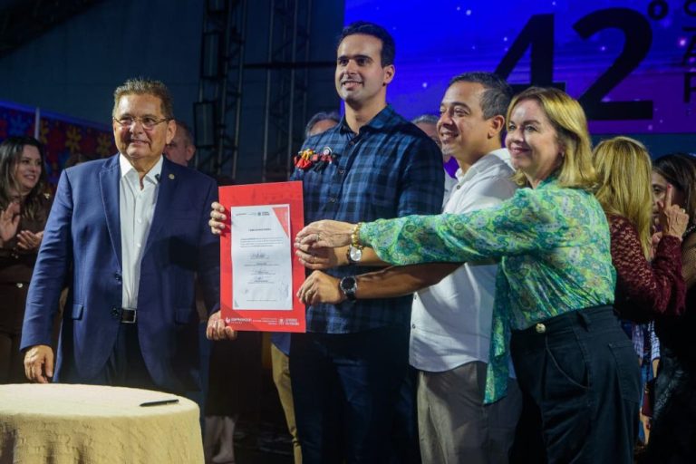 ALPB realiza sessão especial no Salão do Artesanato e debate projetos voltados à cultura e a Campina Grande