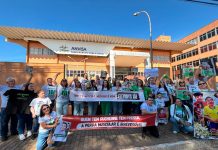 Famílias protestam em frente ao prédio da Anvisa pela liberação de medicamento para o tratamento de Duchenne