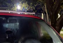 Homem baleado busca ajuda em base da PM após atentado em Pindamonhangaba