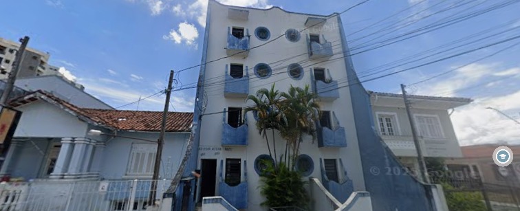 Mulher é encontrada morta dentro de casa e companheiro é procurado por suspeita do crime em Guaratinguetá