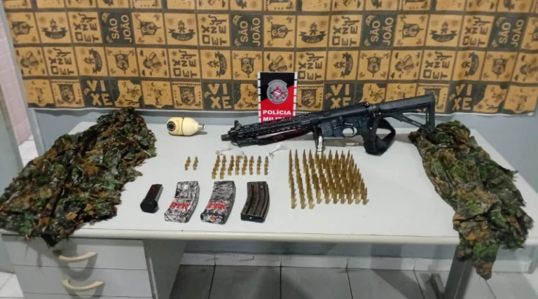 PM apreende menor de idade armado com fuzil durante operação em Bayeux