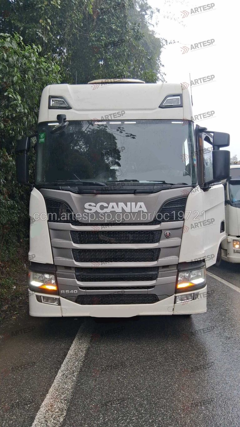 Pane mecânica em caminhão gera trânsto de mais de 8km na Rodovia Anchieta, em Cubatão