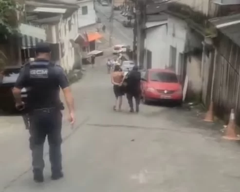adolescente morro do engenho