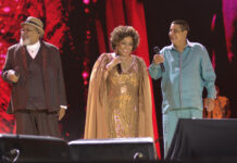 Alcione, Zeca e Aragão fazem história em estreia monumental no Maracanã