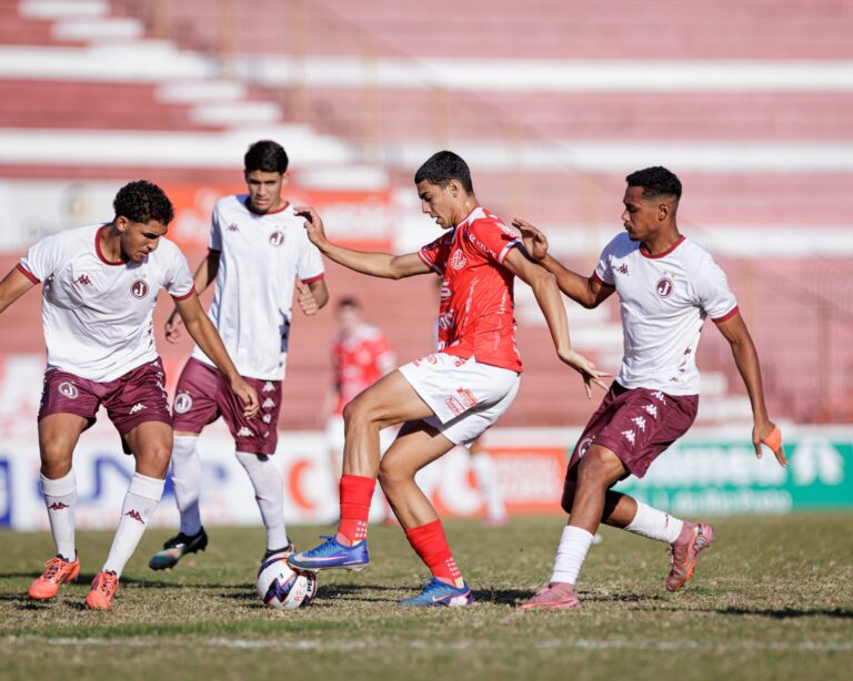 América é derrotado por 3 a 0 na estreia do Paulista Sub-20