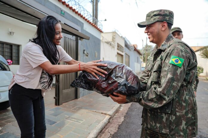 arrecadacao_agasalhos_fundo_social_tiro_de_guerra_-_foto_guilherme_sircili_0023