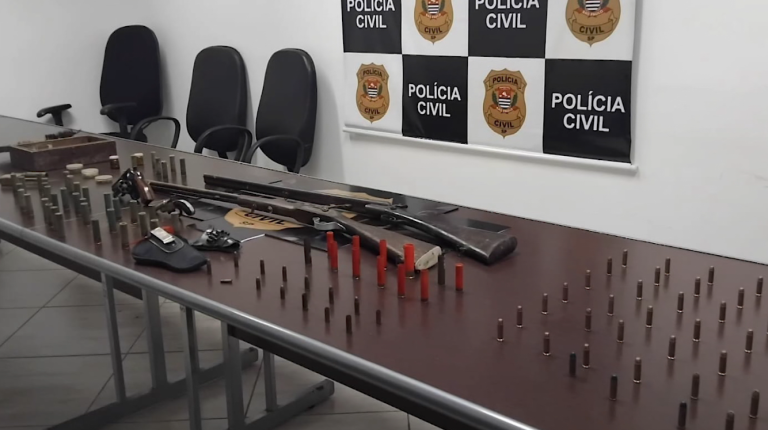 Padrasto suspeito de agredir enteado de onze anos é preso em Piracicaba; quatro armas de fogo foram apreendidas