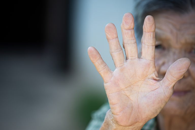 Vale do Paraíba registra mais de 8 mil violações de direitos de idosos em apenas cinco meses de 2026