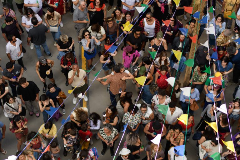 Festa Junina da Casa de Francisca amplia ocupação do centro histórico de São Paulo com música, gastronomia e tradições populares brasileiras