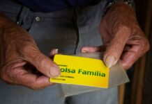 Governo muda regra e garante Bolsa Família para quem aguarda aprovação do BPC
