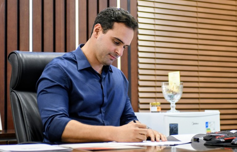 Paraíba anuncia convocação de 1,8 mil concursados para a educação, saúde e segurança pública