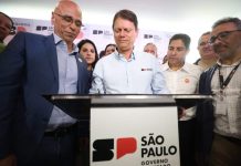 Tarcísio de Freitas anuncia repasse de R$15 milhões para hospital de Guarujá