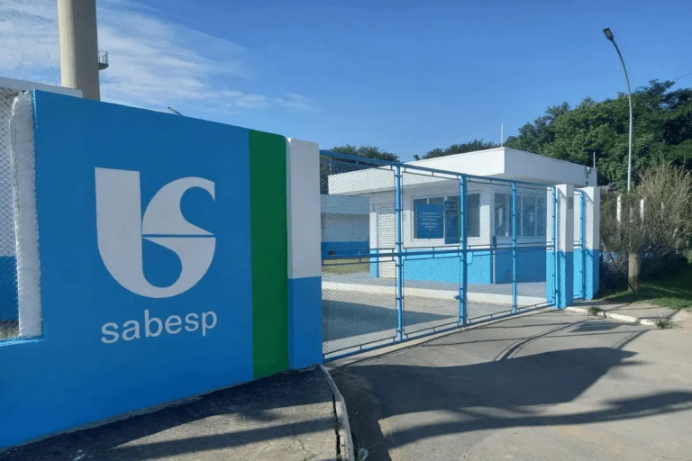 Sabesp informa que chuvas podem impactar abastecimento de água no Guarujá nesta quarta
