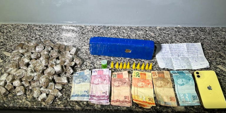 Homem é preso por tráfico de drogas com carta de facção criminosa enviada do presídio